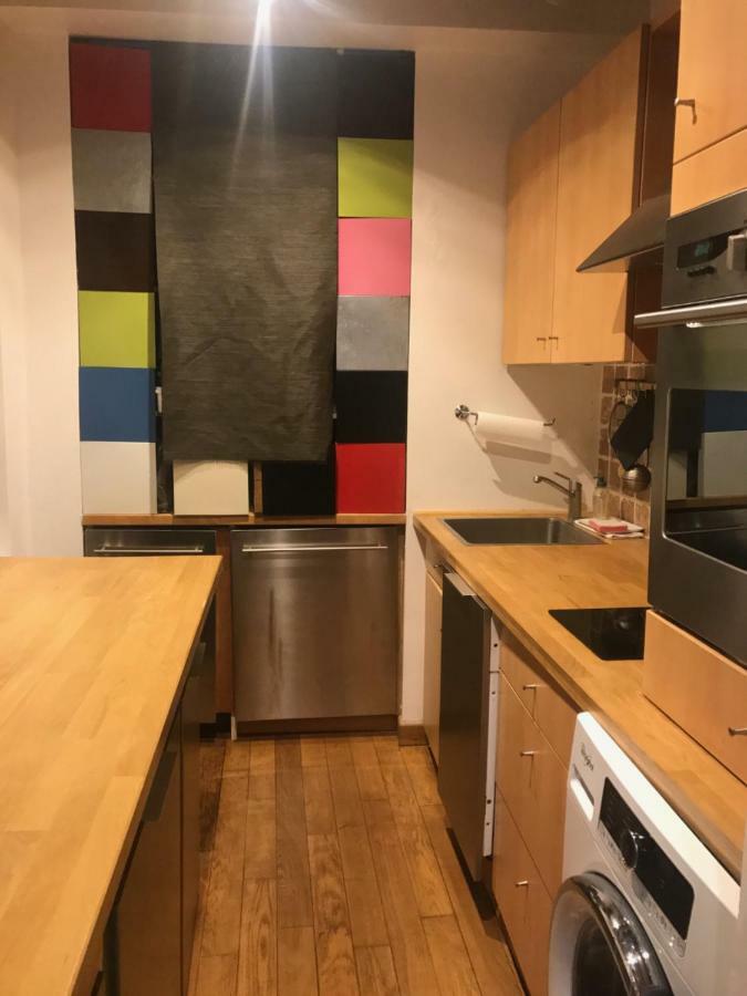 Quartier Montorgueil, Voie Pietonne, Dans Un Immeuble Du Xveme Appartement Parijs Buitenkant foto