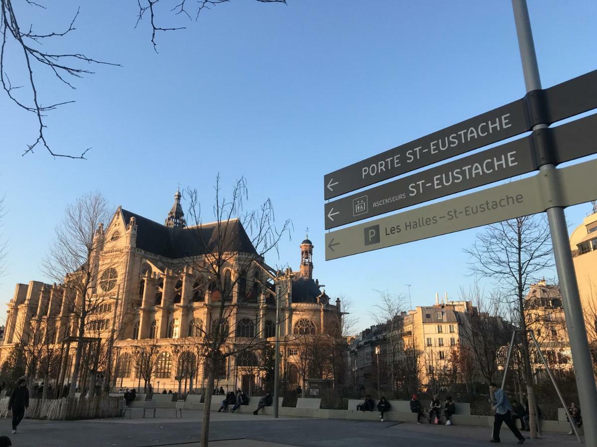 Quartier Montorgueil, Voie Pietonne, Dans Un Immeuble Du Xveme Appartement Parijs Buitenkant foto