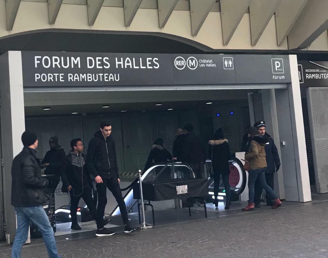 Quartier Montorgueil, Voie Pietonne, Dans Un Immeuble Du Xveme Appartement Parijs Buitenkant foto