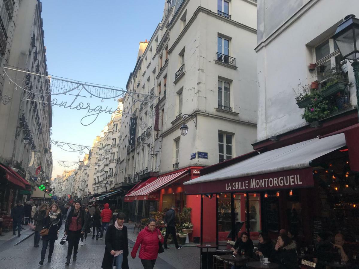 Quartier Montorgueil, Voie Pietonne, Dans Un Immeuble Du Xveme Appartement Parijs Buitenkant foto